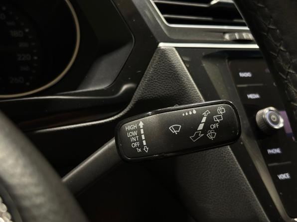 Volkswagen Tiguan II с пробегом 2018 года, цена 2 785 000 рублей, 92728 км, внедорожник, Автокод Объявления