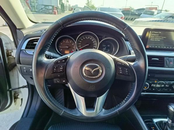 Mazda 6 III (GJ) Рестайлинг с пробегом 2015 года, цена 1 939 995 рублей, 101972 км, седан, Автокод Объявления