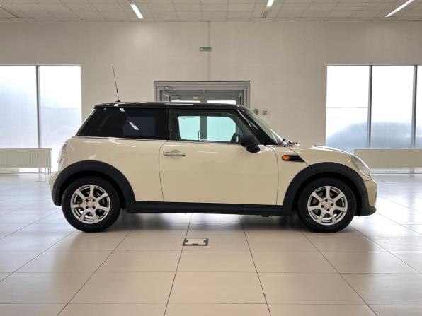 Mini Hatch II (R56) Рестайлинг с пробегом 2011 года, цена 890 000 рублей, 168500 км, хэтчбек, Автокод Объявления