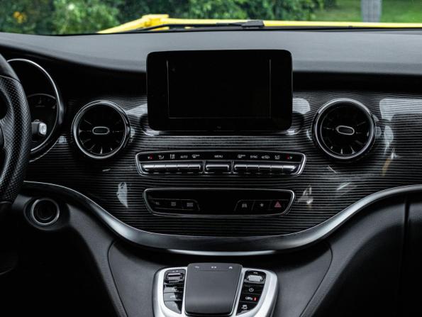Mercedes-Benz V-Класс III (W447) Рестайлинг с пробегом 2022 года, цена 7 498 000 рублей, 52796 км, минивэн, Автокод Объявления