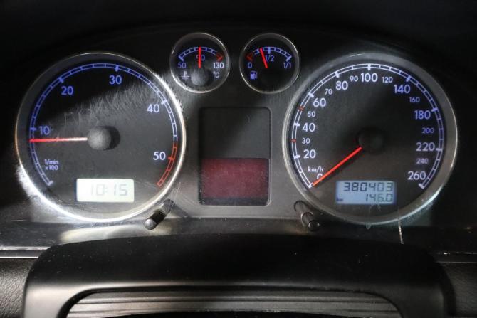 Volkswagen Passat B5 Рестайлинг с пробегом 2002 года, цена 389 000 рублей, 379000 км, универсал, Автокод Объявления