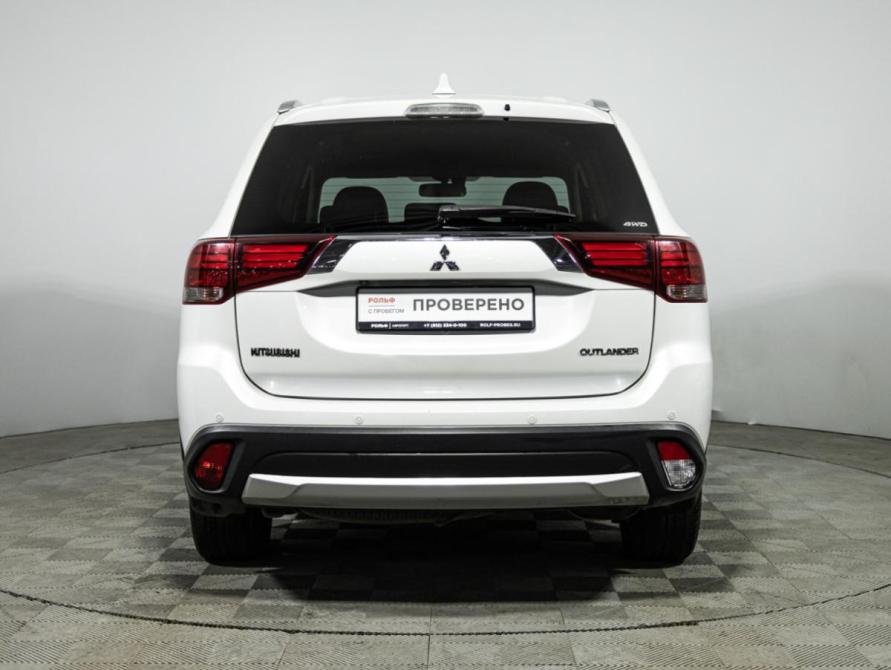 Mitsubishi Outlander III Рестайлинг 2 Санкт-Петербург  - изображение 7