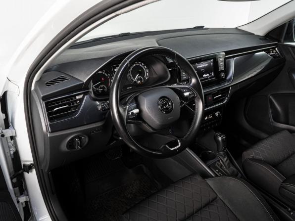 Skoda Rapid II с пробегом 2020 года, цена 1 590 000 рублей, 89003 км, лифтбек, Автокод Объявления