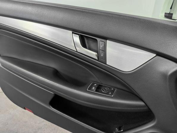 Mercedes-Benz C-Класс III (W204) Рестайлинг с пробегом 2011 года, цена 1 605 000 рублей, 220000 км, купе, Автокод Объявления