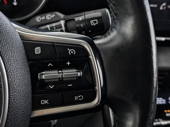 Kia Carnival IV с пробегом 2021 года, цена 3 500 000 рублей, 115442 км, минивэн, Автокод Объявления
