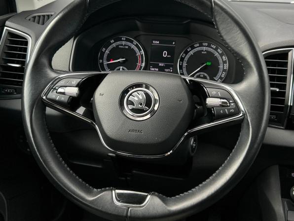 Skoda Karoq I с пробегом 2022 года, цена 2 422 300 рублей, 106766 км, внедорожник, Автокод Объявления