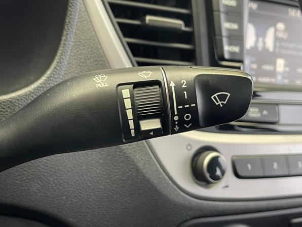Hyundai Solaris II с пробегом 2018 года, цена 1 357 000 рублей, 86226 км, седан, Автокод Объявления