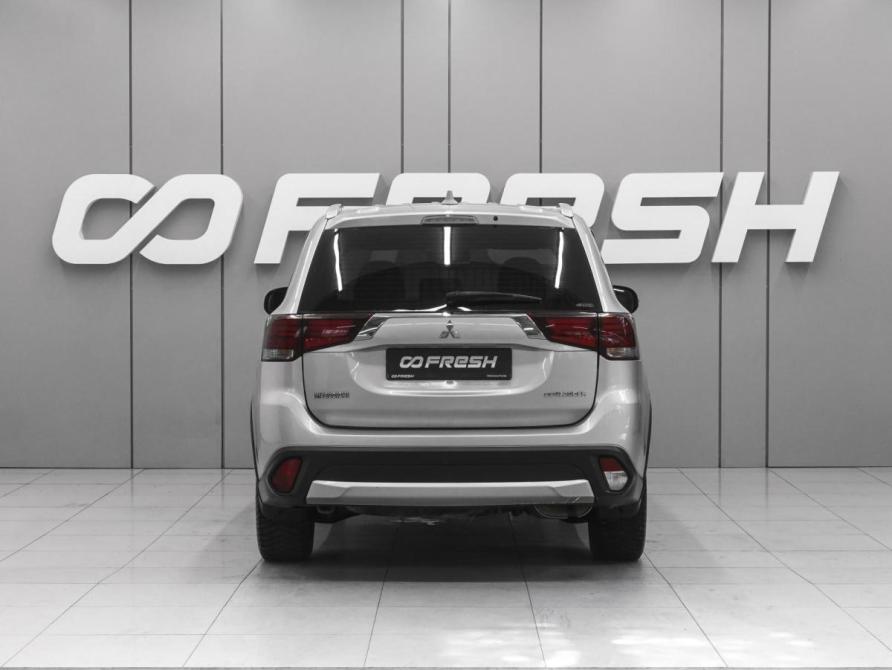 Mitsubishi Outlander III Рестайлинг 2 Ростов-на-Дону  - изображение 4