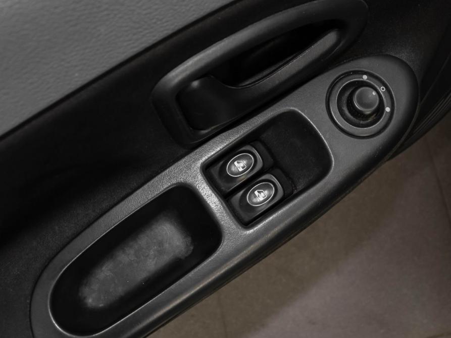 Renault Symbol I Рестайлинг 2 Минеральные Воды  - изображение 12