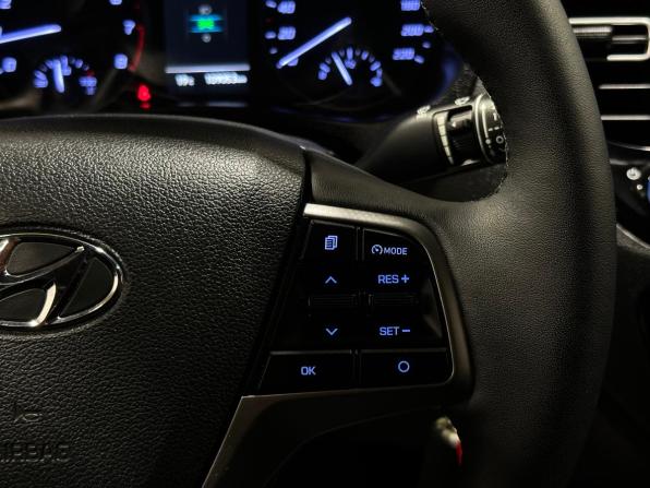 Hyundai Solaris II Рестайлинг с пробегом 2021 года, цена 1 300 000 рублей, 109052 км, седан, Автокод Объявления
