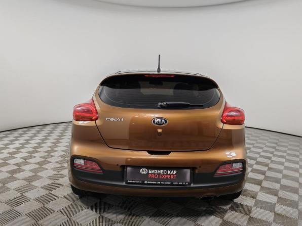 Kia Ceed II Рестайлинг с пробегом 2016 года, цена 1 329 000 рублей, 86513 км, хэтчбек, Автокод Объявления