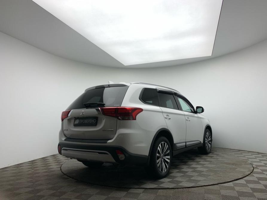 Mitsubishi Outlander III Рестайлинг 3 Мурманск  - изображение 7