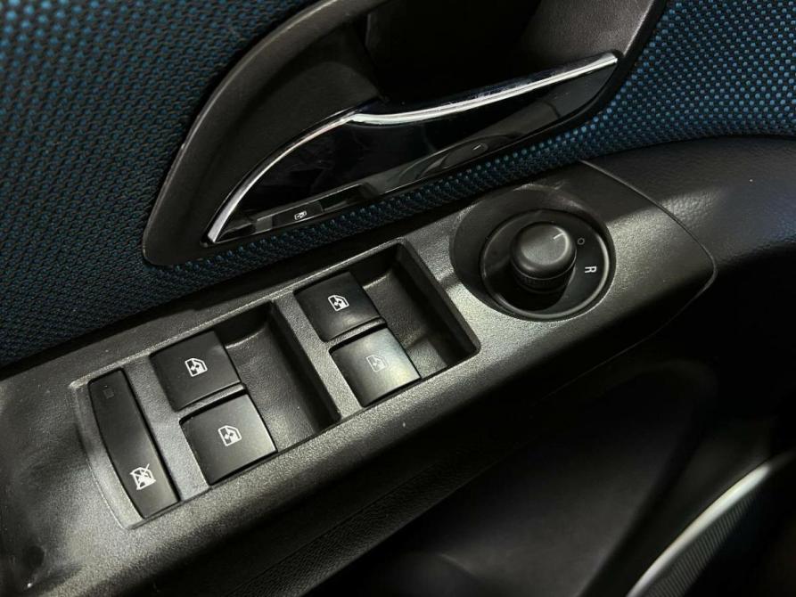 Chevrolet Cruze I Рестайлинг Оренбург  - изображение 17