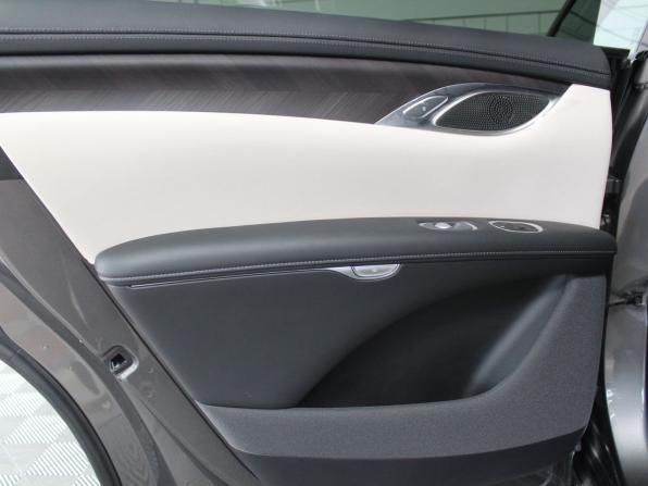IM Motors (Zhiji) LS7 с пробегом 2025 года, цена 6 500 000 рублей, 57 км, внедорожник, Автокод Объявления