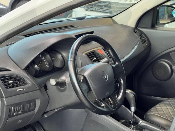 Renault Fluence I с пробегом 2011 года, цена 765 000 рублей, 280000 км, седан, Автокод Объявления