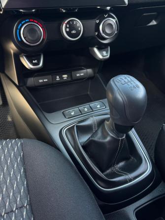 Kia Rio IV с пробегом 2018 года, цена 1 250 000 рублей, 147992 км, хэтчбек, Автокод Объявления