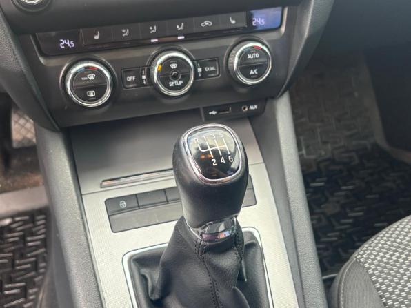 Skoda Octavia III (A7) с пробегом 2015 года, цена 1 360 000 рублей, 152256 км, лифтбек, Автокод Объявления