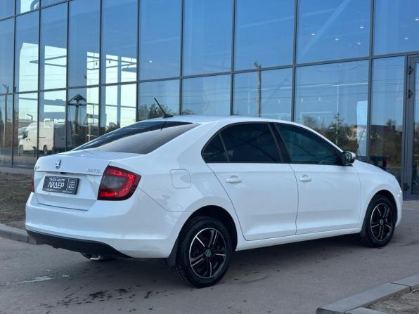 Skoda Rapid I Рестайлинг с пробегом 2018 года, цена 1 285 000 рублей, 111800 км, лифтбек, Автокод Объявления