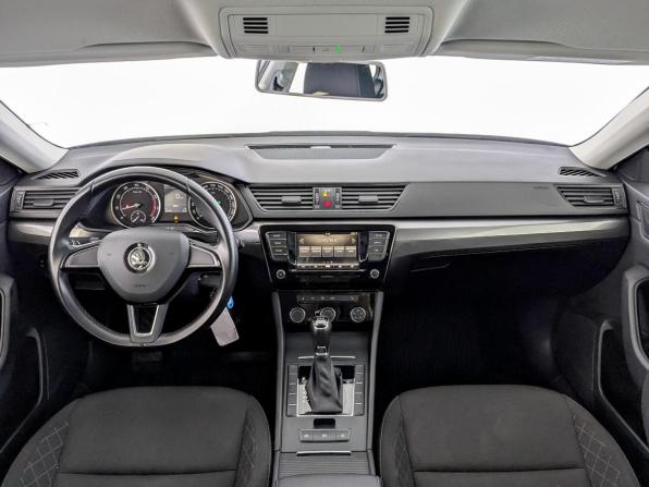 Skoda Superb III с пробегом 2019 года, цена 2 385 000 рублей, 53688 км, лифтбек, Автокод Объявления