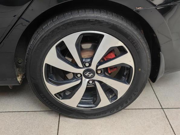 Hyundai Solaris I с пробегом 2014 года, цена 665 000 рублей, 263000 км, седан, Автокод Объявления