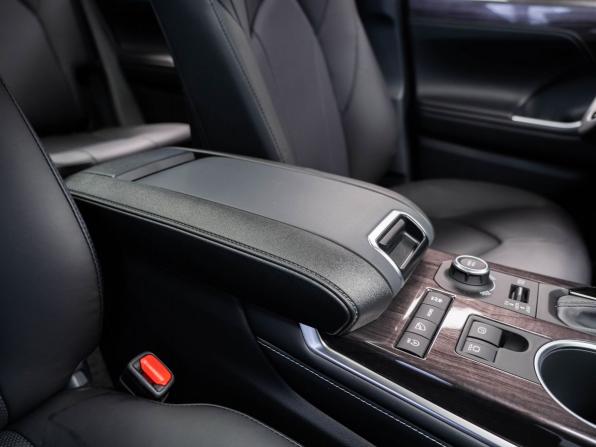 Toyota Highlander IV (XU70) с пробегом 2025 года, цена 5 450 000 рублей, 21 км, внедорожник, Автокод Объявления
