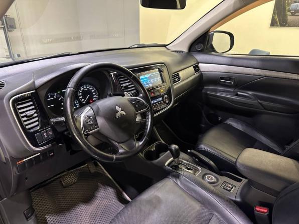 Mitsubishi Outlander III с пробегом 2012 года, цена 1 477 000 рублей, 180058 км, внедорожник, Автокод Объявления