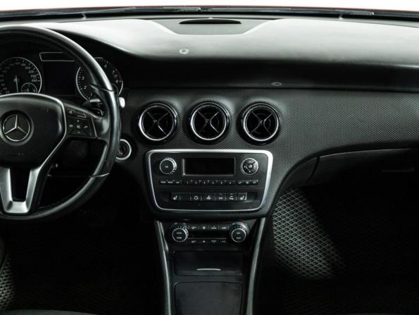 Mercedes-Benz A-Класс III (W176) с пробегом 2014 года, цена 1 249 700 рублей, 137312 км, хэтчбек, Автокод Объявления