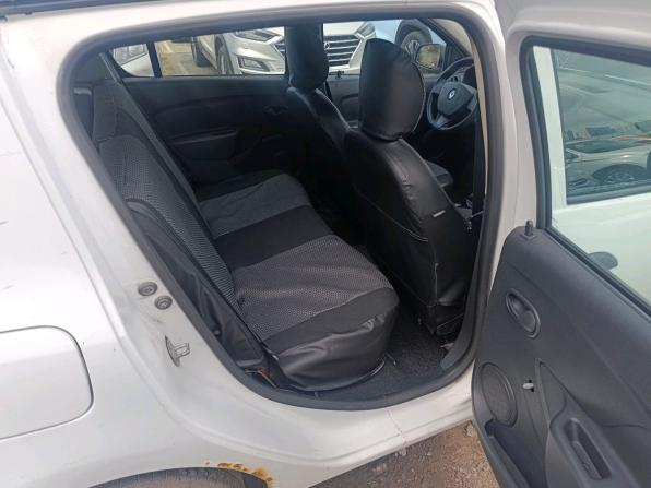 Renault Sandero II с пробегом 2015 года, цена 439 000 рублей, 171408 км, хэтчбек, Автокод Объявления