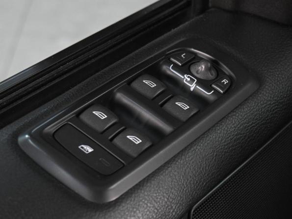 Land Rover Discovery IV Рестайлинг с пробегом 2014 года, цена 2 149 000 рублей, 274038 км, внедорожник, Автокод Объявления