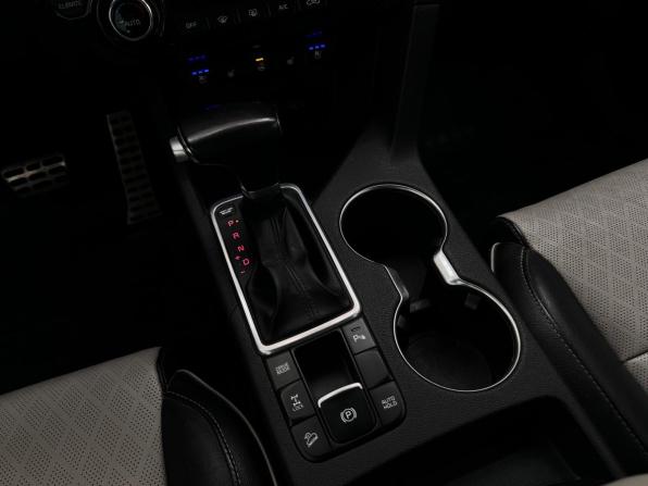 Kia Sportage IV с пробегом 2018 года, цена 2 290 000 рублей, 102660 км, внедорожник, Автокод Объявления
