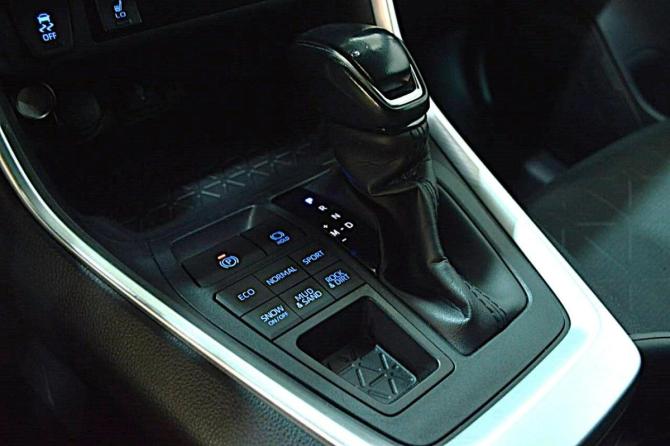 Toyota RAV4 V (XA50) с пробегом 2021 года, цена 3 499 000 рублей, 43000 км, внедорожник, Автокод Объявления