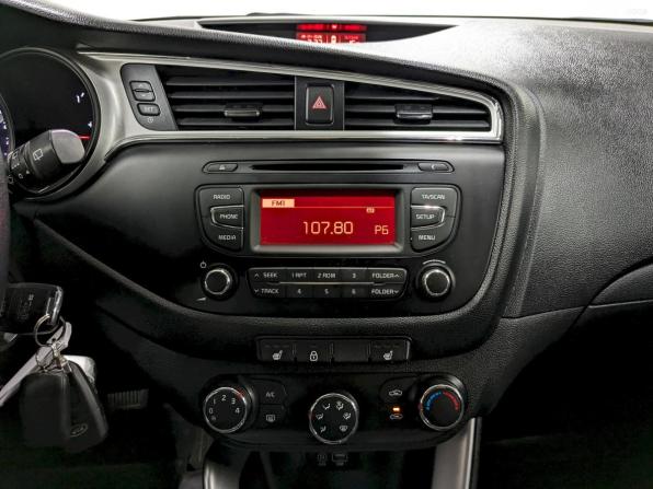 Kia Ceed II Рестайлинг с пробегом 2018 года, цена 1 540 000 рублей, 101355 км, универсал, Автокод Объявления