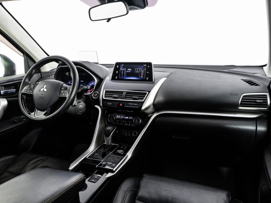 Mitsubishi Eclipse Cross I Санкт-Петербург  - изображение 9