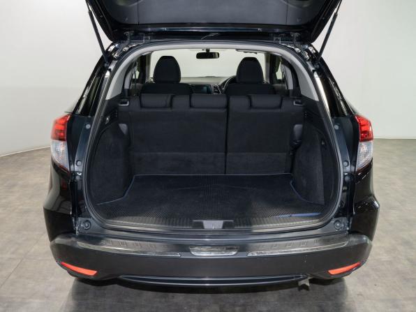 Honda Vezel I с пробегом 2014 года, цена 1 460 000 рублей, 130545 км, внедорожник, Автокод Объявления