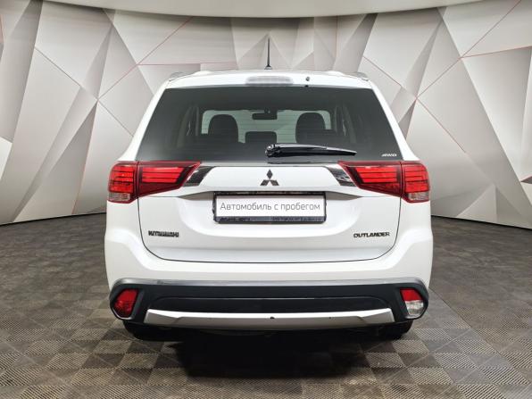 Mitsubishi Outlander III Рестайлинг 2 с пробегом 2015 года, цена 1 685 000 рублей, 167100 км, внедорожник, Автокод Объявления