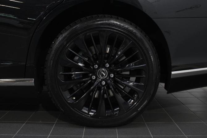 Lexus LS V с пробегом 2018 года, цена 8 500 000 рублей, 35556 км, седан, Автокод Объявления