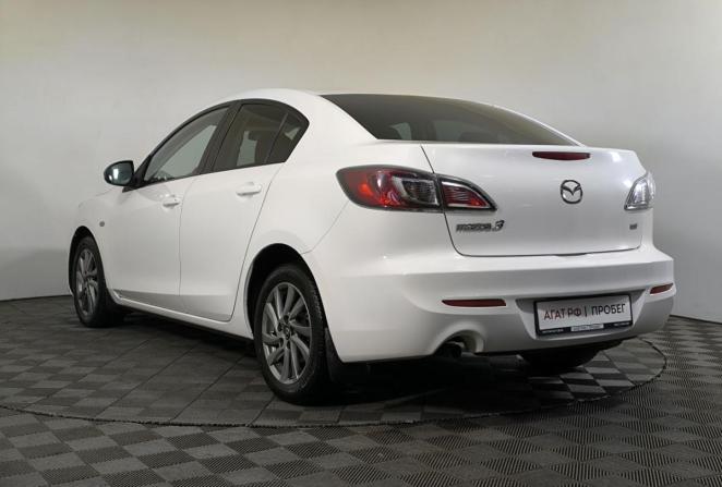 Mazda 3 II (BL) Рестайлинг с пробегом 2013 года, цена 1 115 000 рублей, 137745 км, седан, Автокод Объявления