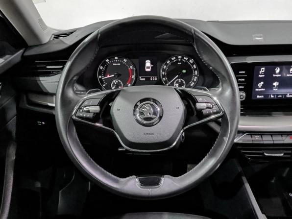 Skoda Octavia IV (A8) с пробегом 2021 года, цена 2 370 000 рублей, 75847 км, лифтбек, Автокод Объявления
