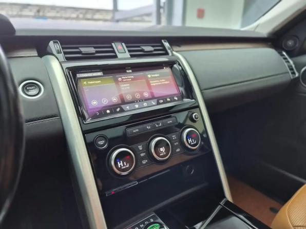 Land Rover Discovery V с пробегом 2018 года, цена 3 700 000 рублей, 130070 км, внедорожник, Автокод Объявления