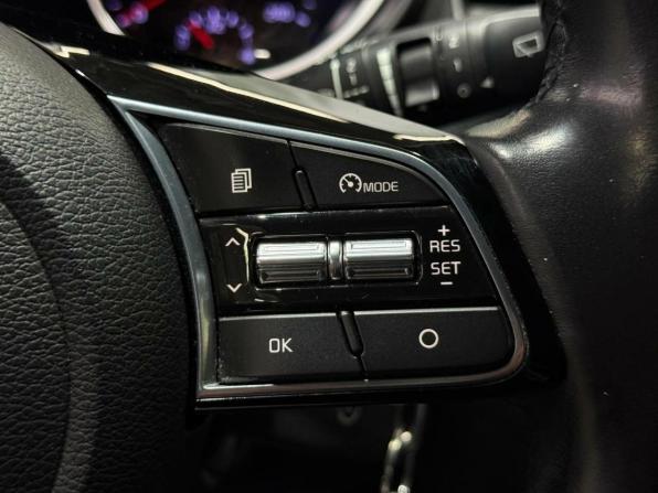 Kia Ceed III с пробегом 2019 года, цена 1 640 000 рублей, 112516 км, универсал, Автокод Объявления