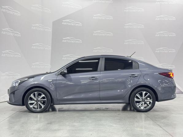 Kia Rio IV Рестайлинг с пробегом 2021 года, цена 1 599 000 рублей, 79000 км, седан, Автокод Объявления