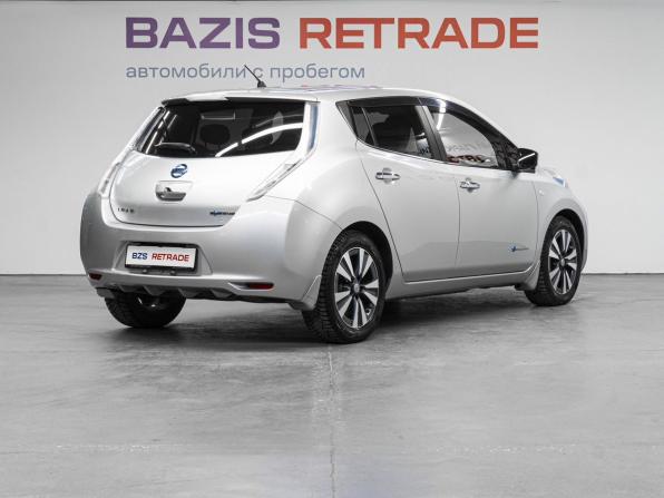 Nissan Leaf I (ZE0/AZE0) с пробегом 2017 года, цена 779 000 рублей, 180423 км, хэтчбек, Автокод Объявления