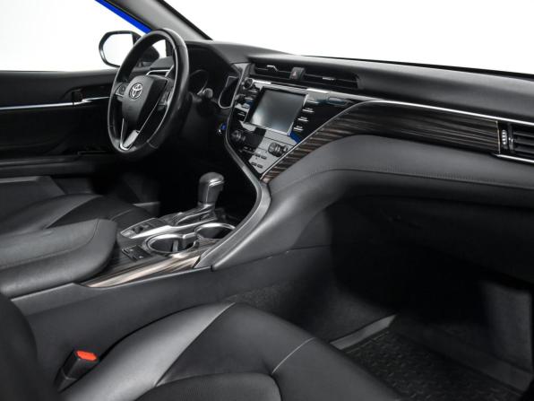 Toyota Camry VIII (XV70) с пробегом 2018 года, цена 2 343 000 рублей, 144234 км, седан, Автокод Объявления