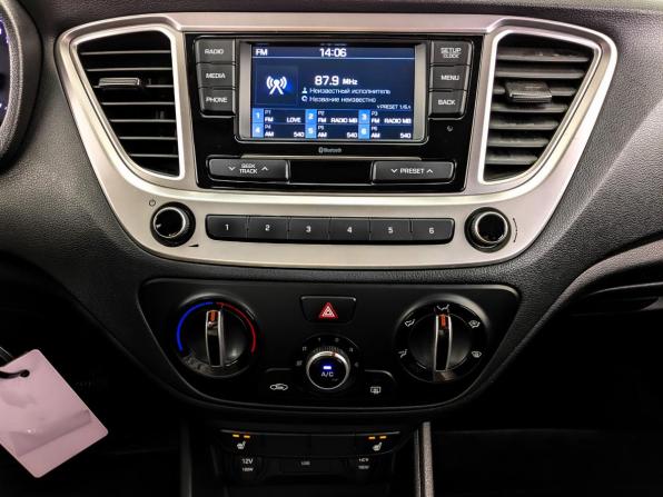 Hyundai Solaris II Рестайлинг с пробегом 2022 года, цена 1 620 000 рублей, 69491 км, седан, Автокод Объявления