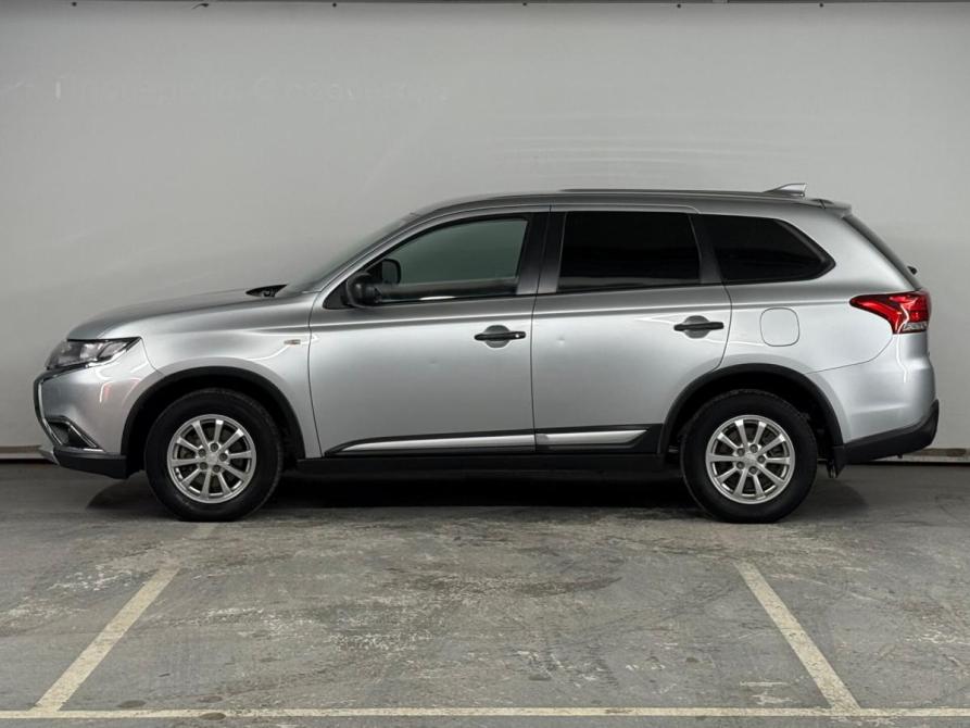 Mitsubishi Outlander III Рестайлинг 2 Екатеринбург  - изображение 3