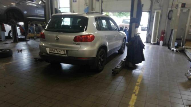 Volkswagen Tiguan I Рестайлинг с пробегом 2012 года, цена 1 125 000 рублей, 194792 км, внедорожник, Автокод Объявления
