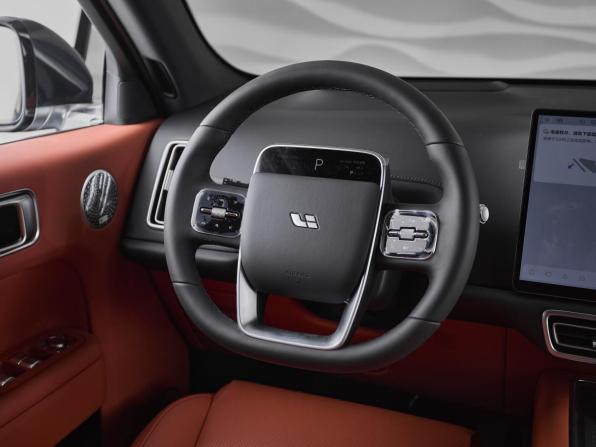 Новый Li Auto (Lixiang) L7 I Рестайлинг 2025 года, цена 10 590 000 рублей, внедорожник, Автокод Объявления