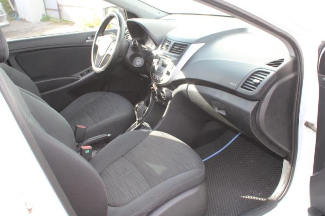 Hyundai Solaris I с пробегом 2014 года, цена 870 000 рублей, 196000 км, седан, Автокод Объявления