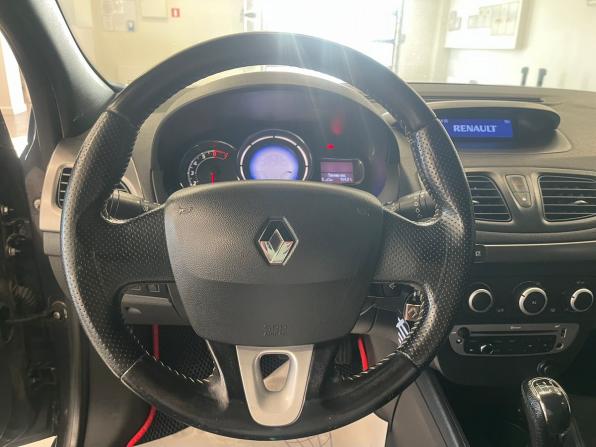 Renault Fluence I Рестайлинг с пробегом 2013 года, цена 623 900 рублей, 271547 км, седан, Автокод Объявления