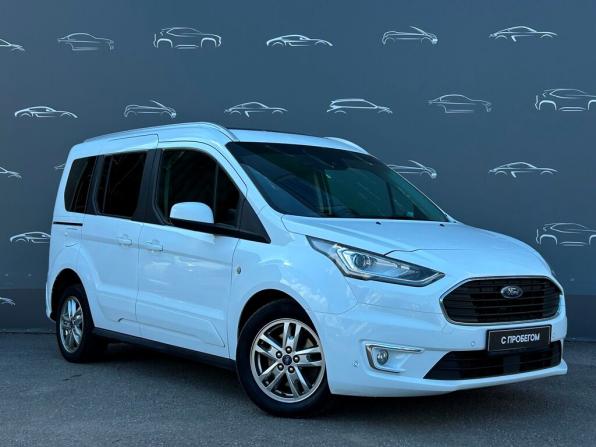 Ford Tourneo Connect II Рестайлинг с пробегом 2019 года, цена 1 584 800 рублей, 181023 км, минивэн, Автокод Объявления